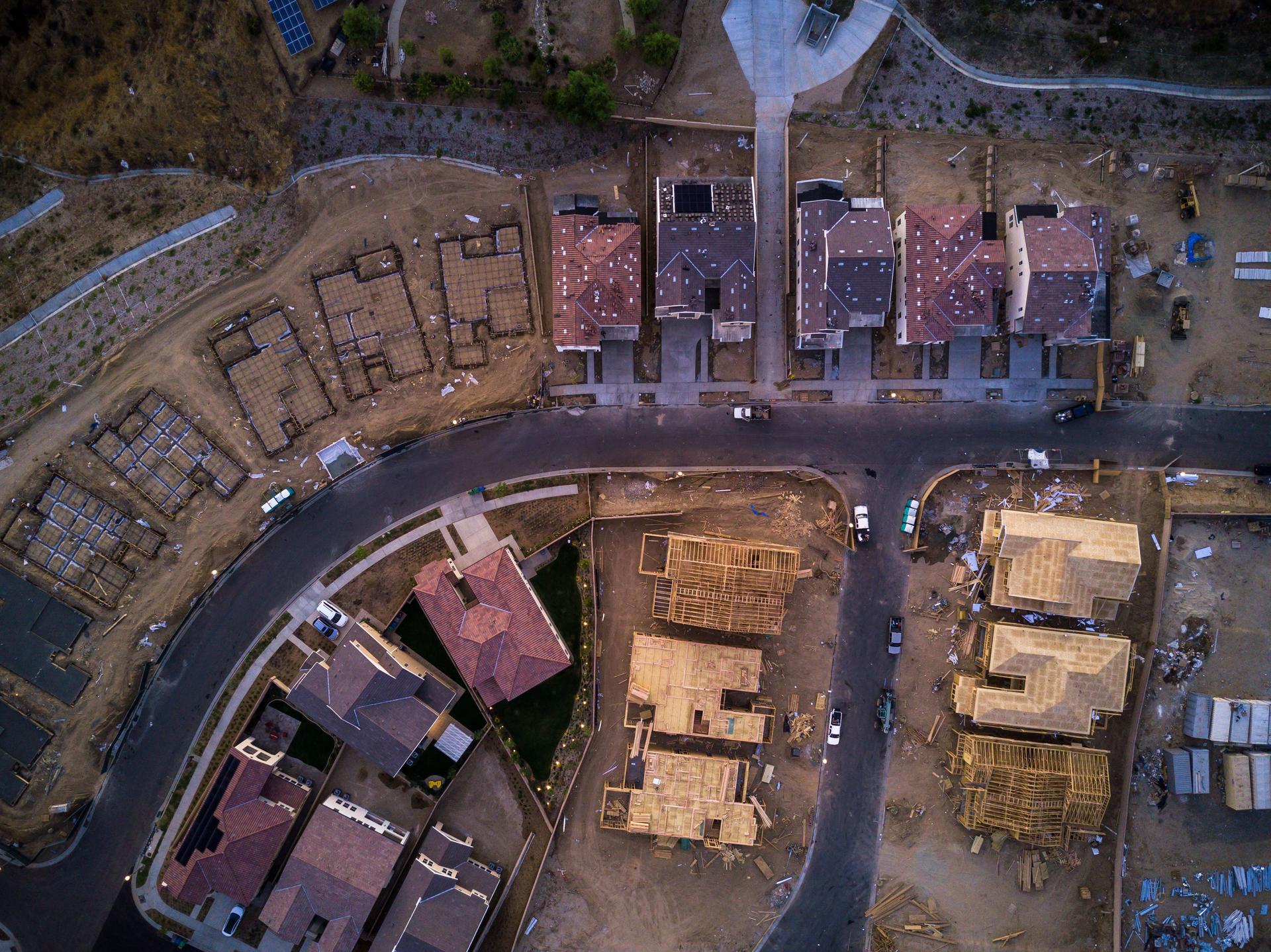 Suburban maisons en Construction en Californie